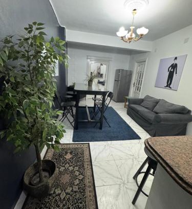 Al Duqqi Apartment | شارع محمد شاهين العجوزه