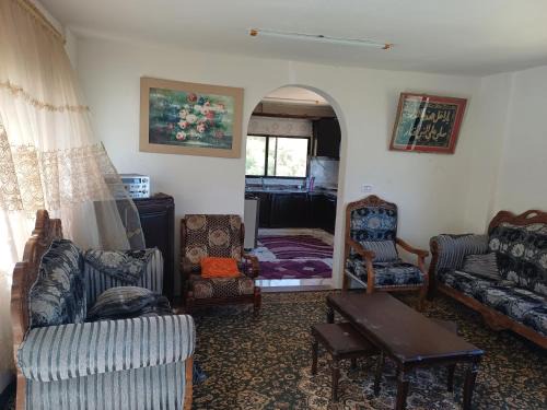 Ajloun Governorate House | عجلون صخره