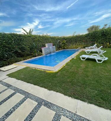 New Cairo Villa | فيلا مع حمام سباحه وجاردن 0306-888-0106
