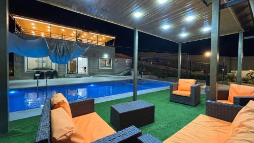 Suwailih Ski Chalet | مزرعة وشاليه موسكو