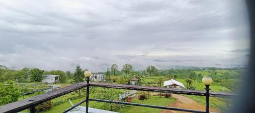 Nam Nao Resort | บ้านไร่ระเบียงฟ้า น้ำหนาว แคมป์ปิ้ง