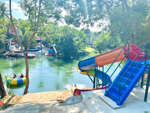 Kaeng Krachan House | เคียงดาวโฮมสเตย์ โซนริมน้ำ
