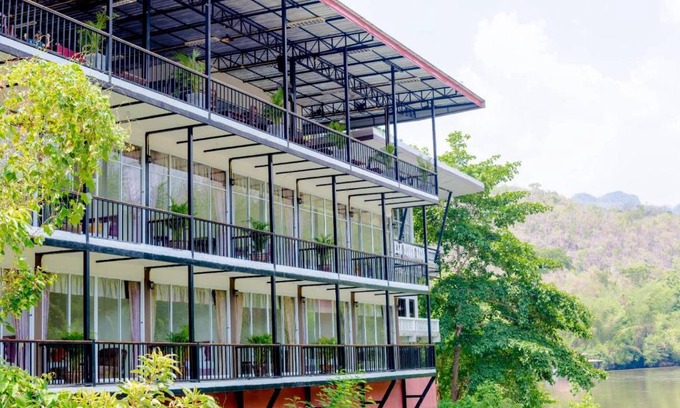 Sai Yok Hotel | เพชรมณีกาญจน์ บีช รีสอร์ท