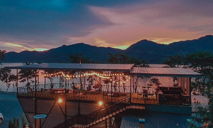 Nakhon Si Thammarat Bed & Breakfast | เลคแค้มป์ รีสอร์ท