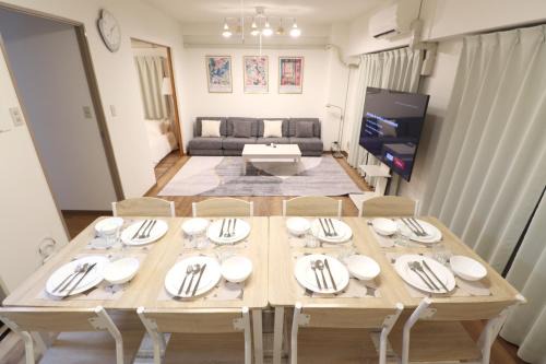 Namba Apartment | ポムドパン1003大阪中心街 道頓堀徒歩10分! 日本橋駅 徒歩10分 ホテルリネン使用