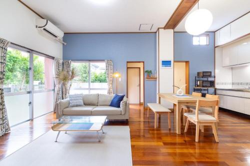 Taketomi-jima Taketomi-cho Apartment | 一棟貸しの宿 Kururi-Kuru 石垣島,くるりくる