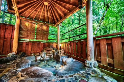 Nikko House | 一棟貸切 森のお風呂とアウトドアサウナ 日光雪月花