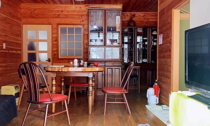 Kusatsu Onsen Ski Chalet | 一番館※温泉街に近く、心が落ち着く別荘地同樺順荘