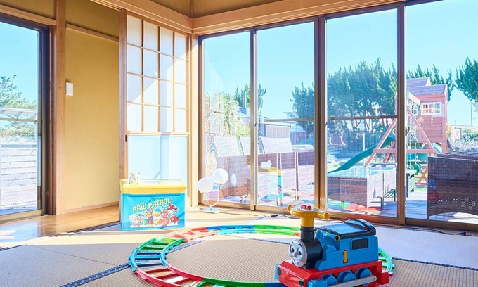 Chosei Apartment | 滑り台ブランコ砂場のあるペットと過ごせる夕日の美しい宿。