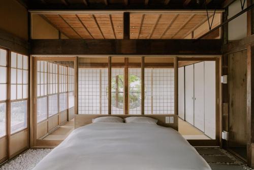 Nagara Villa | 紡ノ座 築100年 一日一組限定のモダン古民家ステイ