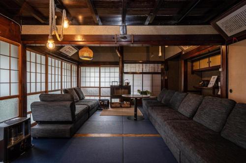 Kami House | 蔵サウナのある貸切古民家宿 ojirotomarlo