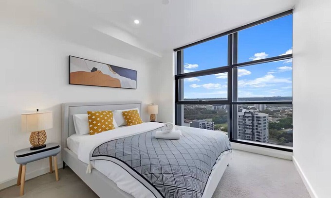 Harris Park Apartment | 高层公寓，2分钟可以到达火车站，购物中心，设施便利
