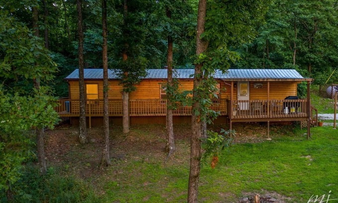 Compton House | 010) The View 9594022