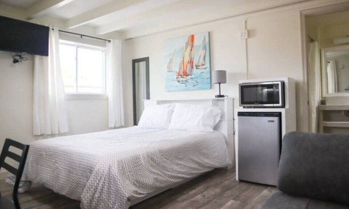 West Ocean City Resort | 03. Charming one-bedroom resort with pool