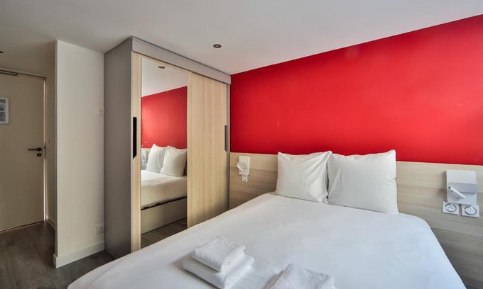 Charenton-le-Pont Apartment | 06.Chambre double#CoLiving#Loft#HomeCinema#fitness