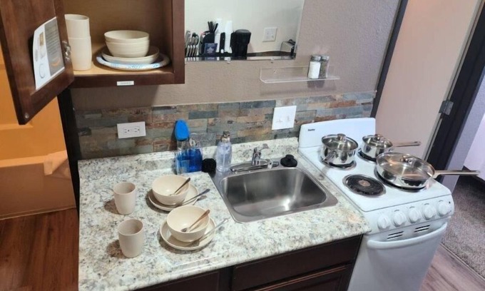 Valle Cabin | 070B Private JR Suite nr South Rim Sleeps 4