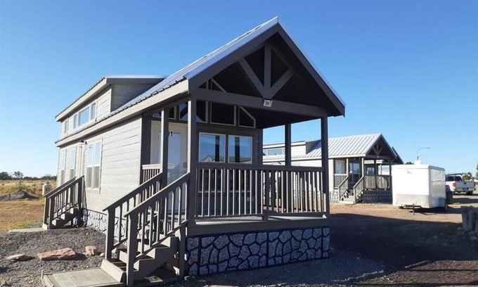 Valle Ski Chalet | 093 Star Gazing Tiny Home nr Grand Canyon South Rim Sleeps 8