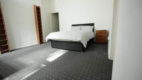 Bradford Apartment | 1 Bed Apartments - Oakroyd Villas