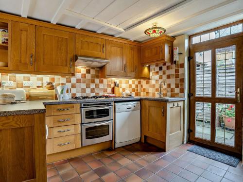 Bwlch House | 1 Bed in Bwlch BN367