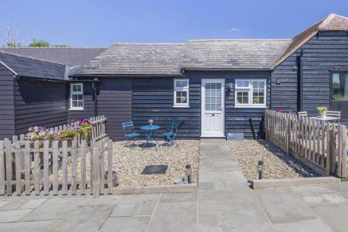 Howlett End House | 1 Bed in Great Sampford oc-f32653