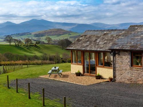 Brecon House | 1 bed in Llandefaelog Fach BN055