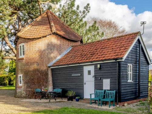 East Dereham House | 1 bed property in Mattishall Norfolk MILN8