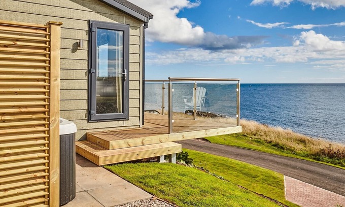 Anstruther Cabin | 1 bedroom accommodation in Anthruther