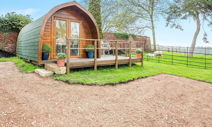 Shrewsbury Cottage | 1 bedroom accommodation in Hookagate, near Shrewsbury