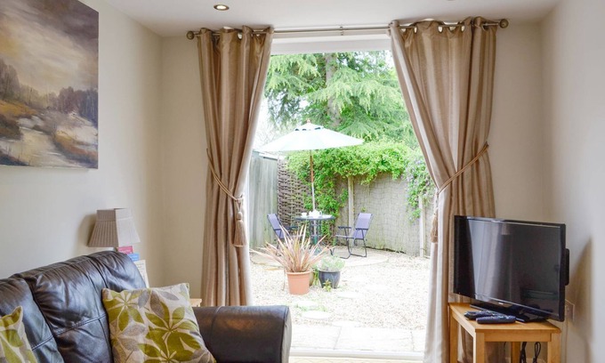 Saxmundham Cottage | 1 bedroom accommodation in Bruisyard, near Framlingham