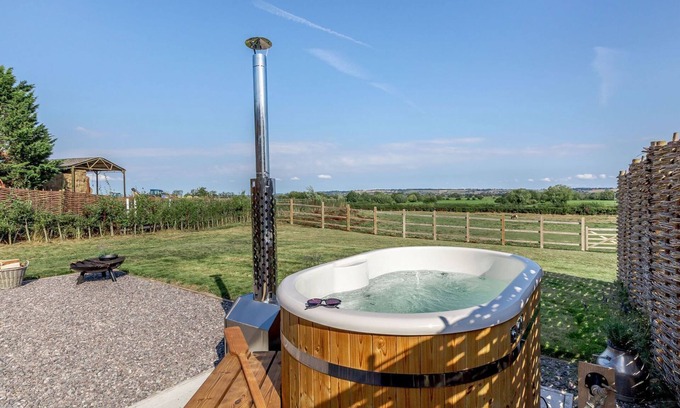 Langport Cottage | 1 bedroom accommodation in Henley, Langport