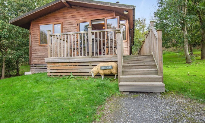 Allithwaite Ski Chalet | 1 bedroom accommodation in Cartmel