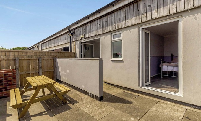 Crimdon Cottage | 1 bedroom accommodation in Crimdon