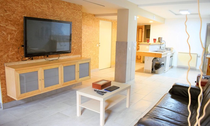Charency-Vezin Apartment | 1 Bedroom Apartment in Charency-Vezin
