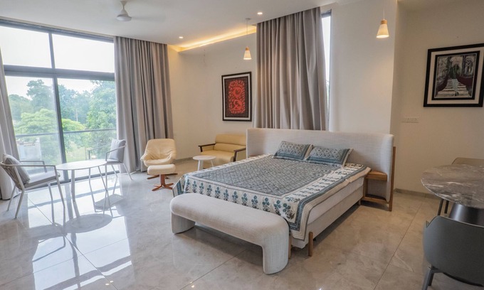 Padra Apartment | 1-bedroom apartment in fabulous Vadodara with fitness room with all amenities.