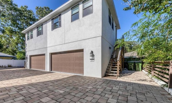 Gillespie Park Apartment | 1 Bedroom Apartment L-(427355) by Houzlet