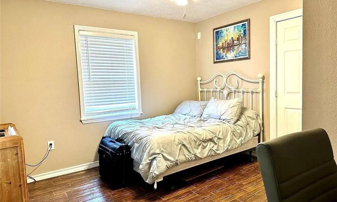 New Orleans House | 1 bedroom available in a house in Marrero with WiFi, AC, Washer& Dryer, and TV.