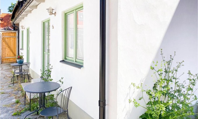 Innerstaden Apartment | 1 Bedroom Beautiful Apartment In Visby