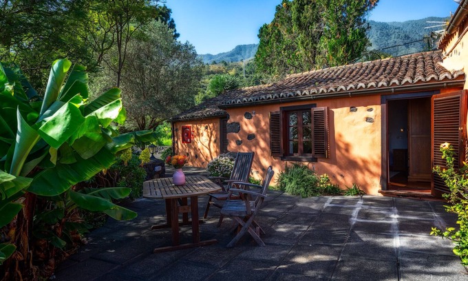 Brena Alta Ski Chalet | 1 Bedroom Chalet In Breña Alta