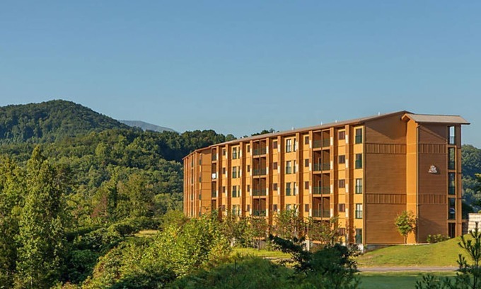Gatlinburg Resort | 1 Bedroom Condo at MountainLoft Resort