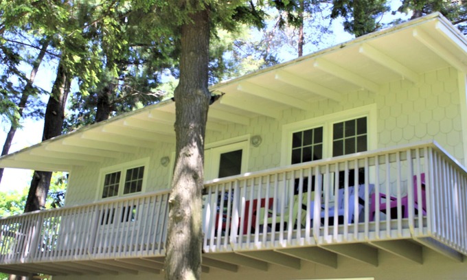 Dewittville Cottage | 1 Bedroom Lakefront Cottage w/ Huge Yard Dewittville, NY CHQ