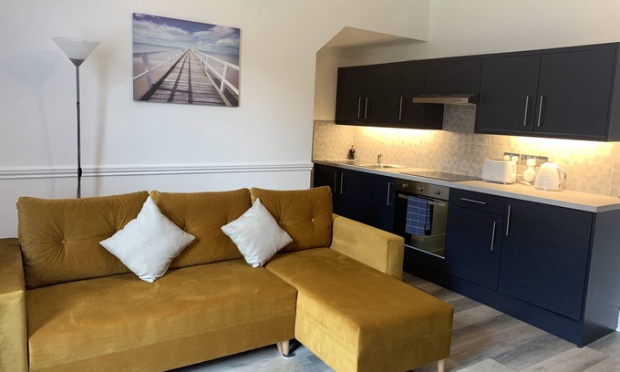 Morpeth House | 1 Bedroom - Sleeps 4 - Parking on site