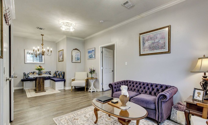 Biloxi House | 1 Block to Beach: Biloxi Townhome w/Media Room