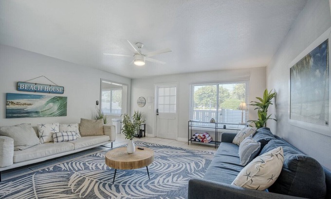 Ilexhurst Apartment | 1 Block WALK on QUIET street to beach/food/fun