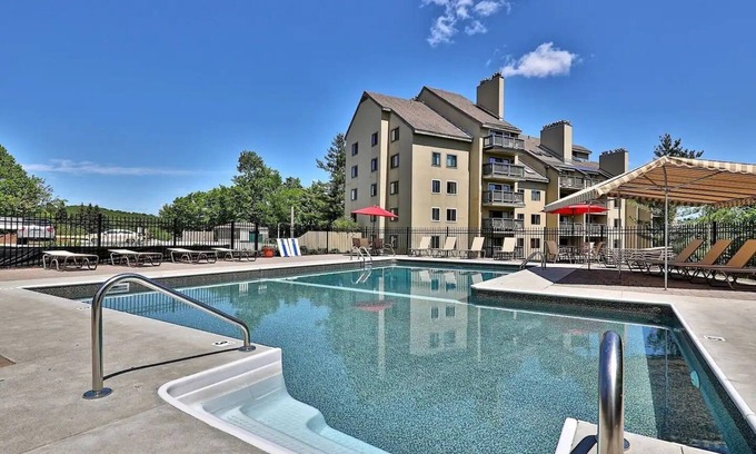 Killington Condo | 1 BR Best Location! Pools/Massage Chair/Hottubs!