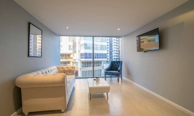 Bocagrande Apartment | 1 BR Charming Apartment in Bocagrande