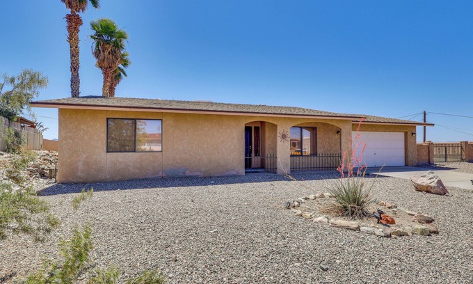 Lake Havasu City House | 1 Mi to Boat Launch: Lake Havasu City Home w/View