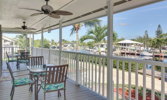 Twin Lakes House | < 1 Mi to Pennekamp: Tranquil Escape w/Dock