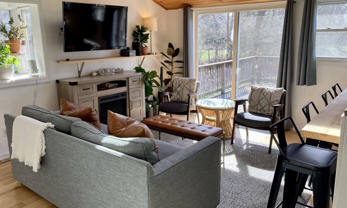 Sawyer House | 1 mile to beach! Bright, Private Designer Beach Cottage Close To Warren Dunes