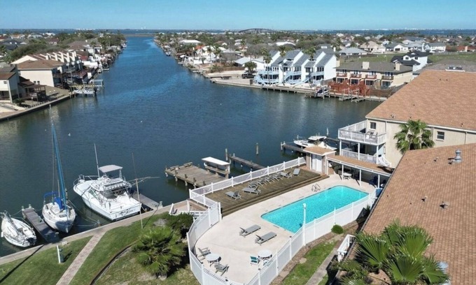 Corpus Christi Apartment | 1 mile to beach, convenient location, on canal, newly renovated, new on market!