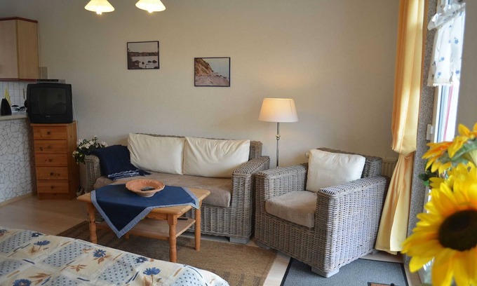 Gross Zicker Apartment | 1-room apartment no. 02 with terrace - Pension Ritter - in a quiet location of